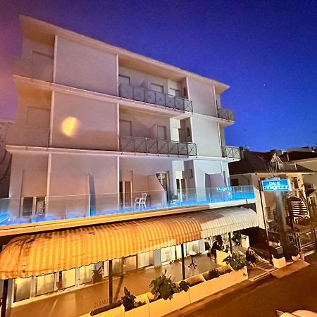 Due Gemelle Hotell Rimini Eksteriør bilde