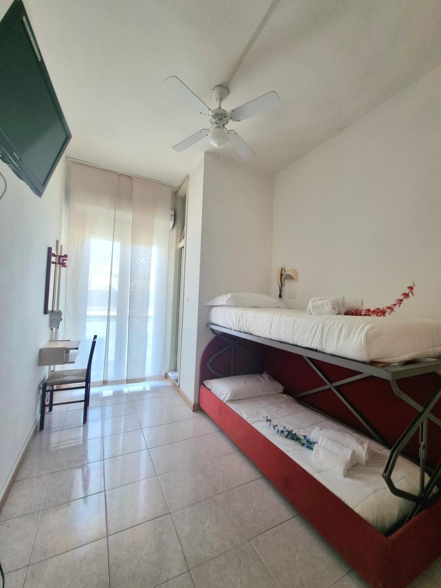 Due Gemelle Hotell Rimini Eksteriør bilde