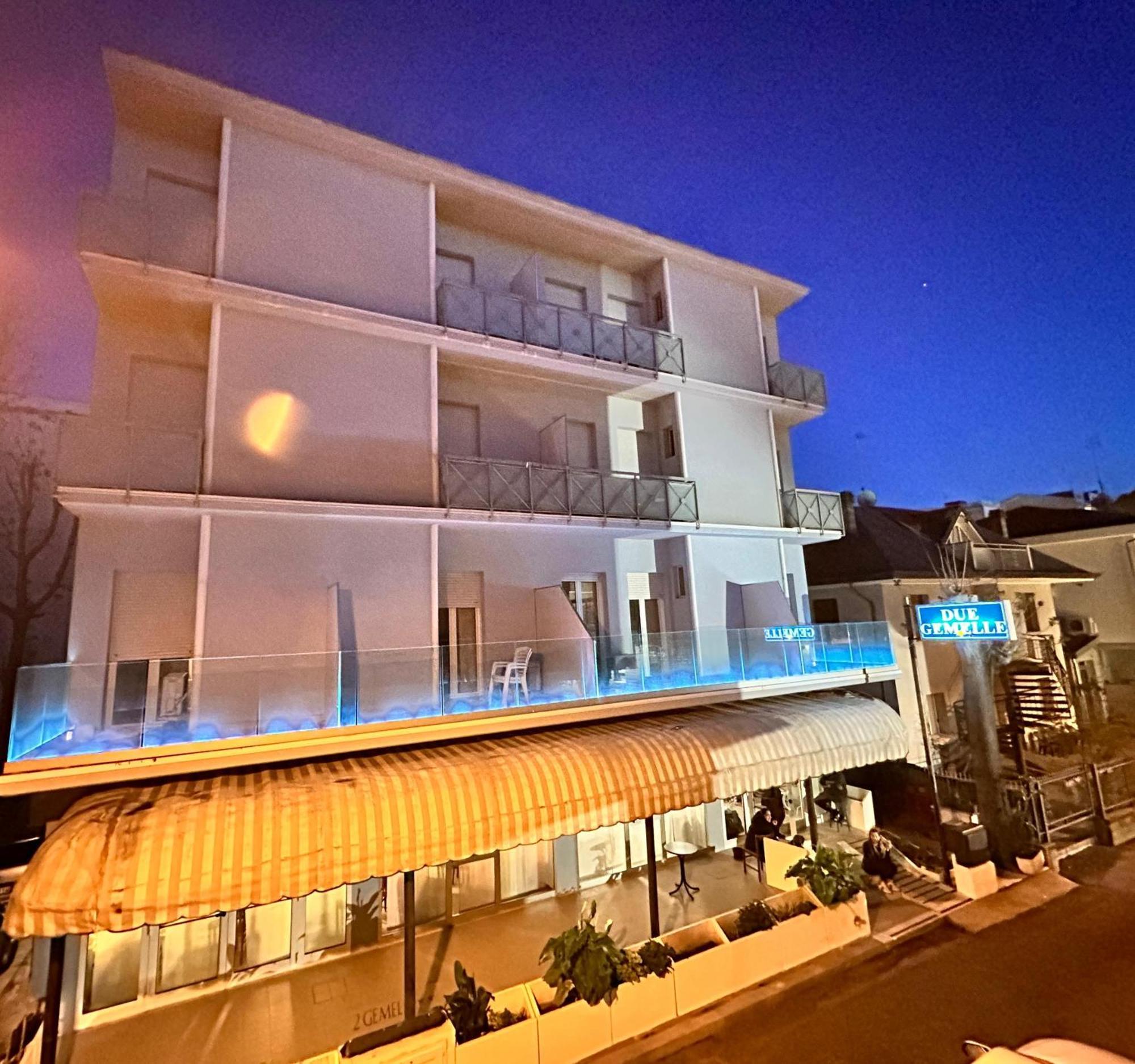 Due Gemelle Hotell Rimini Eksteriør bilde